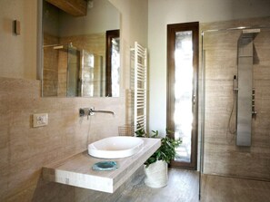 Towels - "Villa V Volterra" by Interhome (Volterra)