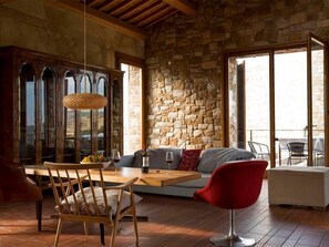 Fireplace - "Villa Felicita" mit Pool by Interhome (Volterra)