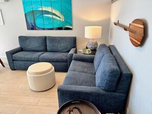 Smart TV - Kamaole Nalu 403 - Ocean View - New DESIGNER Remodel wA/C (Kihei)