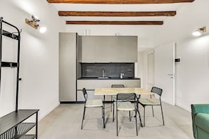 Silitysrauta/-lauta, ilmainen Wi-Fi