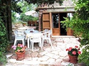 Outdoor dining - Ca Piero - antikes Borgo mit Pool by Interhome (Urbino)