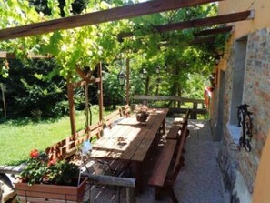 Outdoor dining - Ferienhaus by Interhome (Urbino)