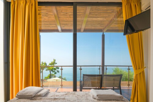 Kalma Villa Tria in Moudania