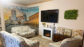 Living area - Villa Patty Assisi by Interhome (Assisi)