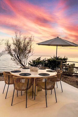 Outdoor dining - 2 Zugänge zum Privatstrand - Roc Villa by Interhome (Rosignano Marittimo)