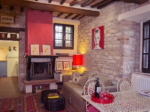 Fireplace, DVD player - Altes Steinhaus mit Garten by Interhome (Corciano)
