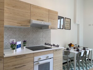 Fridge, microwave, oven, cookware/dishes/utensils - für 6 Personen ca. 80 m² in Chiàvari, Norditalien (Ligurien) by Interhome (Chiavari)