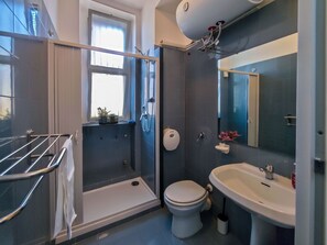 Bathroom - Haus Galeone bei Holiday World by Interhome (Genova)