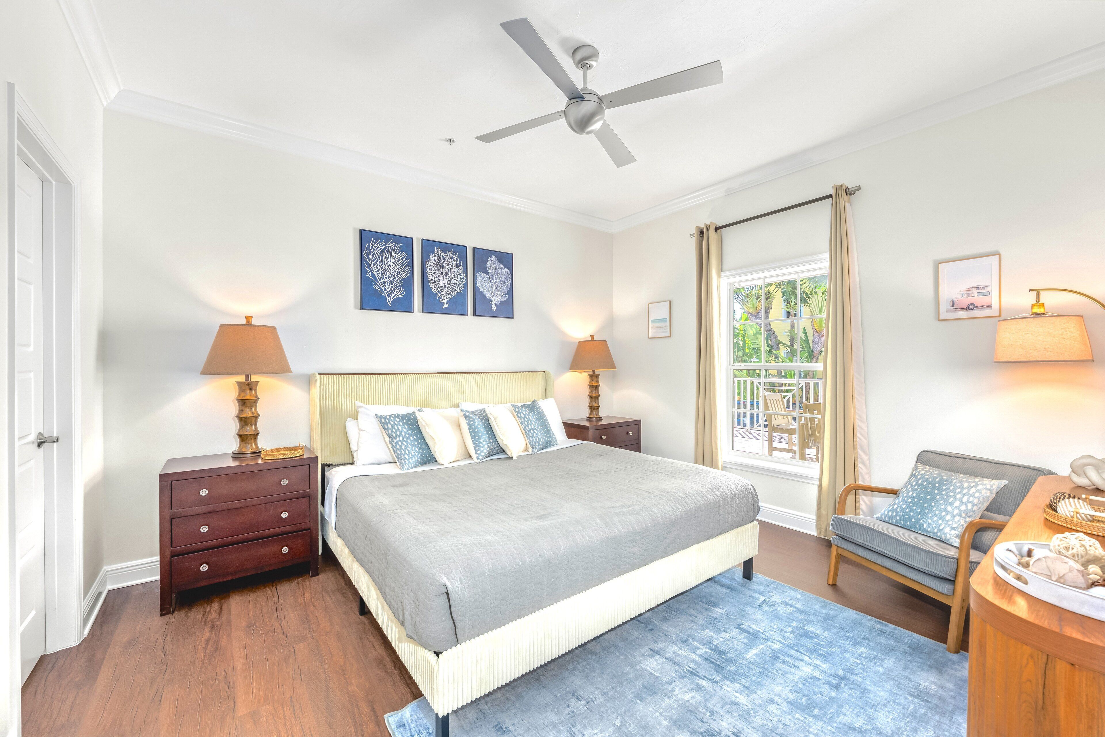 Bügeleisen/Bügelbrett, Reisekinderbett, kostenloses WLAN, Bettwäsche