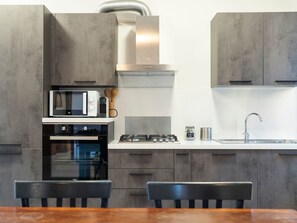 Fridge, microwave, oven, dishwasher - San Fortunato Suite Wohnung by Interhome (Todi)