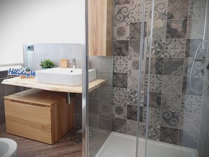 Bathroom - Masa House von Holiday World by Interhome (Genova)