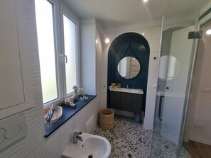 Bathroom - Haus Blu Capolungo von Holiday World by Interhome (Genova)
