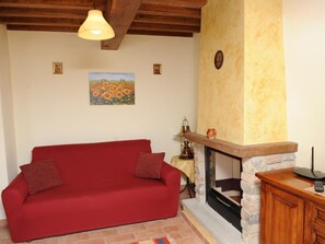 TV, fireplace - Agriturismo Poggio del Fabbro by Interhome (Cortona)