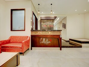 House | Reception - Collection O Ovel Hotel Grand (Jalandhar)