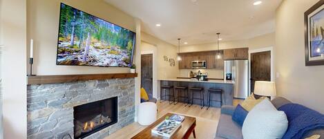 TV connectée, cheminée