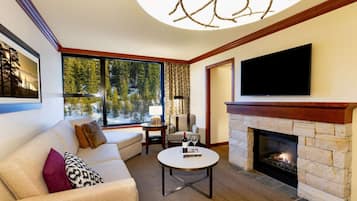 Télévision, cheminée