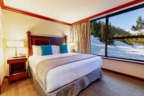 Desk, iron/ironing board, WiFi, bed sheets - Everline Resort Two Rooms Fireplace Forest View (Olympic Valley)