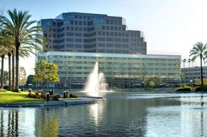 Exterior - Authentic California Escape | Outdoor Pool (Santa Ana)