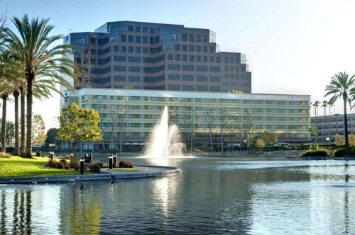 Near South Coast Plaza | Pool, Dining + Spa