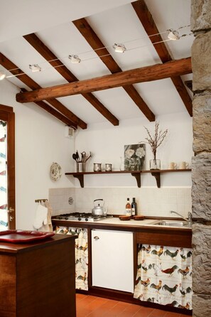 Kühlschrank, Kochgeschirr/Geschirr/Besteck