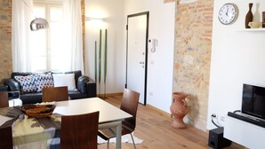 Unclassified image, 3 of 39, button - Vista Piazza by Interhome (San Felice del Benaco)