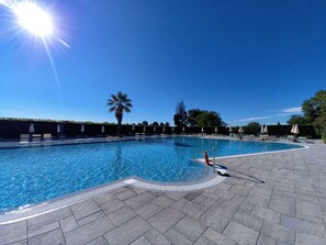 Pool - FeWo C-30 by Interhome (Colà)