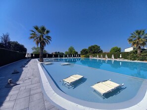 Pool - FeWo C-30 by Interhome (Colà)