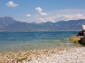 Beach - P-12 FEWO GARDALAND by Interhome (Colà)
