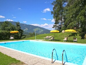 Pool - Panorama - Studio by Interhome (La Villa/Stern)