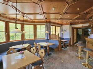 Dining - Panorama - Studio by Interhome (La Villa/Stern)