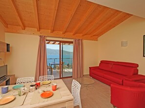 Living area - Danys Ferienwohnung by Interhome (Bogliaco)