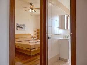 2 bedrooms, Internet - La Terrazza sul Lago - mit Terrasse mit Seeblick by Interhome (Bardolino)