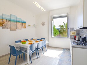 Dining - Casa Gully bei Holiday World by Interhome (Savona)