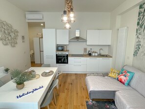 TV - Casa Gioia bei Holiday World by Interhome (Savona)