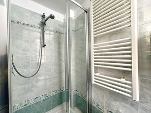 Bathroom - Lichter am Meer bei Holiday World by Interhome (Savona)