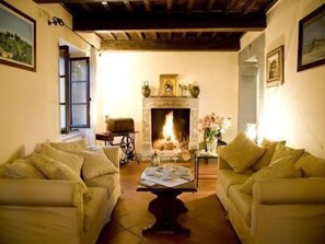 Interior - Villa Benfenati genialer Pool, Hochzeit, ganzer by Interhome (Pratovecchio)