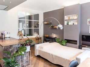 Spa - In der Wolkenwohnung Torino by Interhome (Torino)