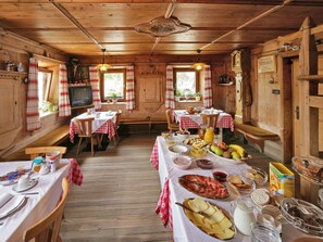 Dining - Alpenchalet Schmied by Interhome (La Villa/Stern)