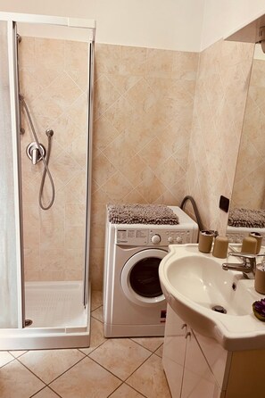 Towels - Bella Vista Poggi 180 Grad Fantastischer Meerblick by Interhome (Poggi)