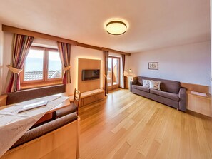 TV - Wohnung "Mölten" by Interhome (Gargazon (Gargazzone))