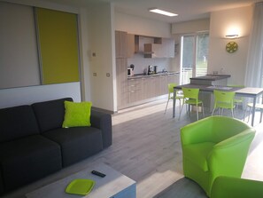 TV - Freistehendes Einzelhaus by Interhome (Malcesine)
