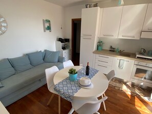 Interior - Le Terrazzwe - Drei-Zimmer-Wohnung mit Terrasse und Pool by Interhome (Fonteno)