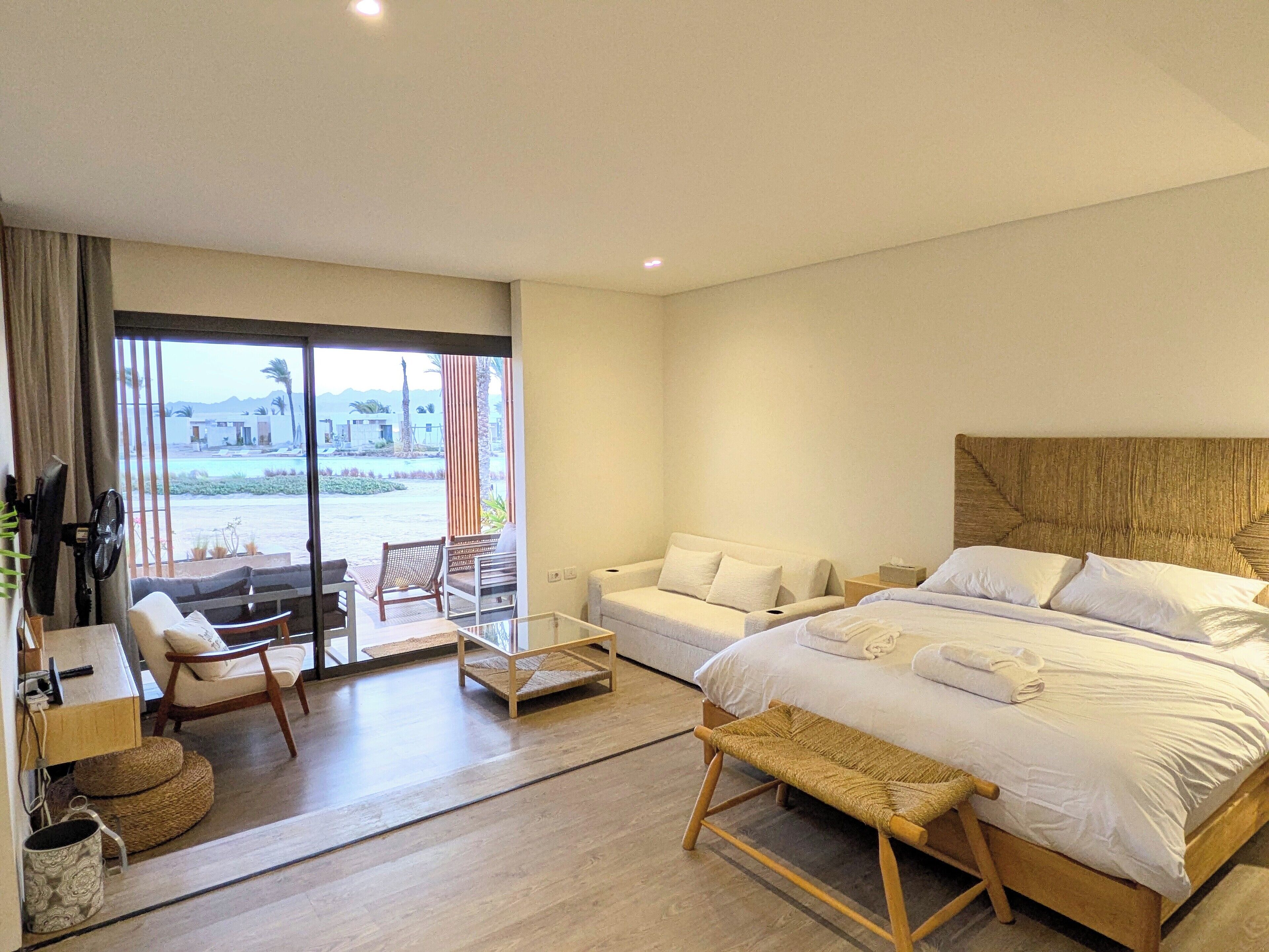 1 slaapkamer, een strijkplank/strijkijzer, wifi, beddengoed