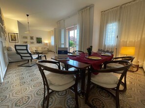 Dining - Haus Quadrifoglio von Holiday World by Interhome (Arenzano)