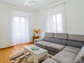TV - Casa Relax e Mare bei Holiday World by Interhome (Savona)
