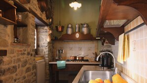 Private kitchen - Landgut "Il Villino" mit Terrasse by Interhome (Poppi)