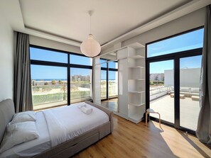 Bügeleisen/Bügelbrett, WLAN, Bettwäsche