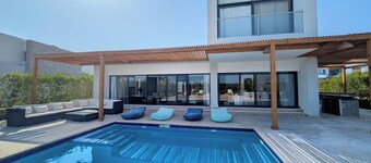 Spacious Private Pool 3BR Somabay Villa w Seaviews