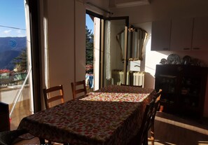 Dining - Chalet 'Perle des Höhenweges' by Interhome (Borzonasca)