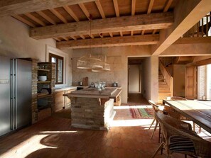 Dining - "Villa VII tempo" mit gemeinschaftlichem Pool by Interhome (Volterra)
